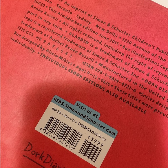 Dork diaries by rachel renee russel - Picture 3 of 4